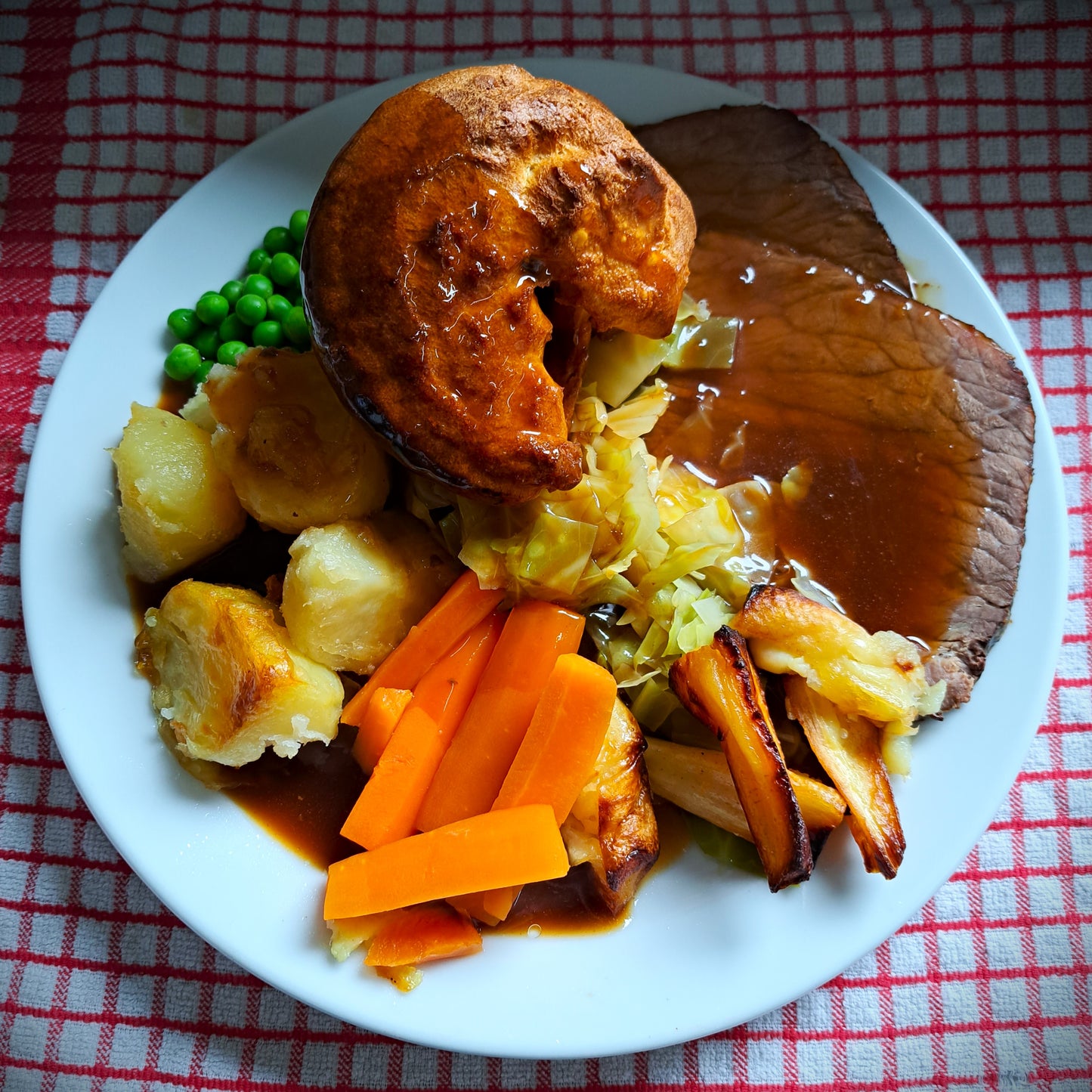 Reserve a Sunday Roast at Sea View on the 5th October